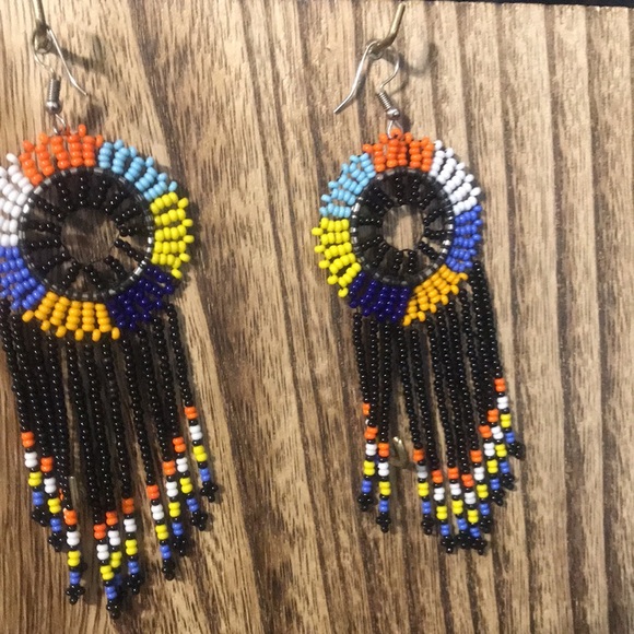 Circular to handmade beaded earrings - Picture 5 of 5